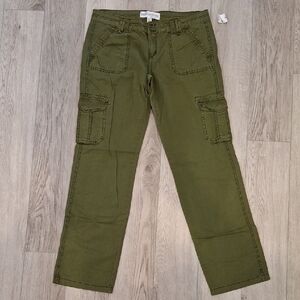 Aeropostale Women's Olive Straight Leg Jeans